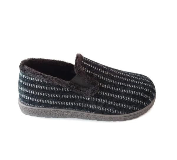 Pluma Flex Zapatilla Cbo. Cerr. Negra