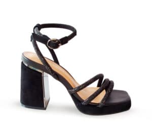 V250791-sandalia-Alma-en-Pena-negro-salon-4