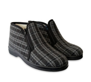 DC21251-Zapatilla-Doctor-Cutillas-hombre-negra-con-cremalleras-(3)