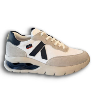 Callaghan deportivo hombre blanco