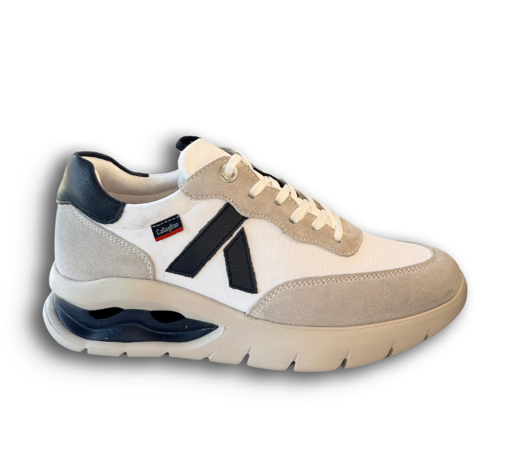 Callaghan deportivo hombre blanco