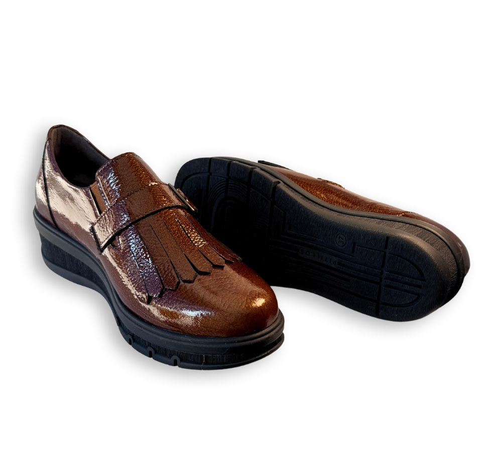 Zapato mujer marrón Pitillos con suela negra